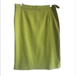NWT Moschino Jeans Vintage Kick Pleat Knee Length Midi Skirt Chartreuse Green 12
